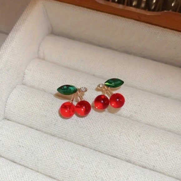 🆕️ Cherry Red and Green Earrings - Picture 2 of 4